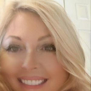 Meet your Posher, Candee